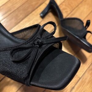 Steve Madden - satin kitten heels